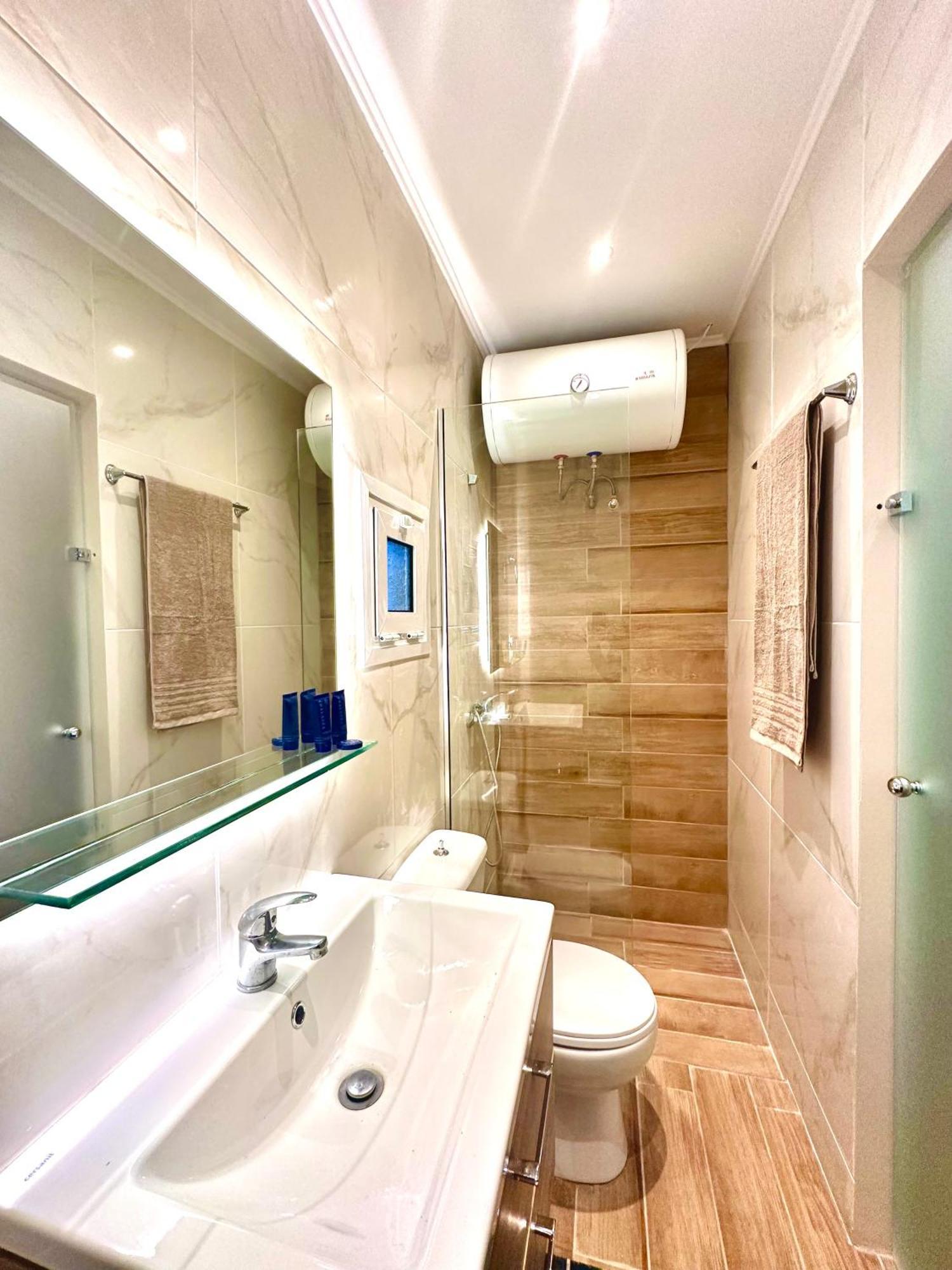 Contessina Al Porto Suite Mantouki Exteriör bild